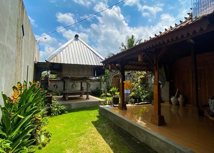 Joglo Breeze And Guest house Tabanan (Bali)