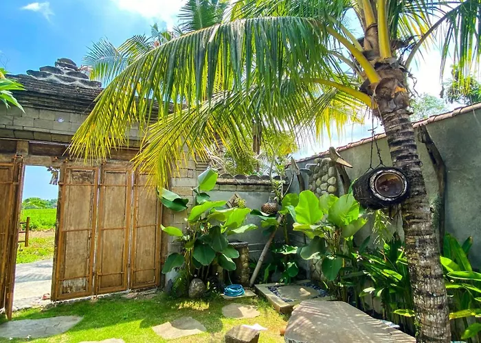 Joglo Breeze And 3* Tabanan (Bali)